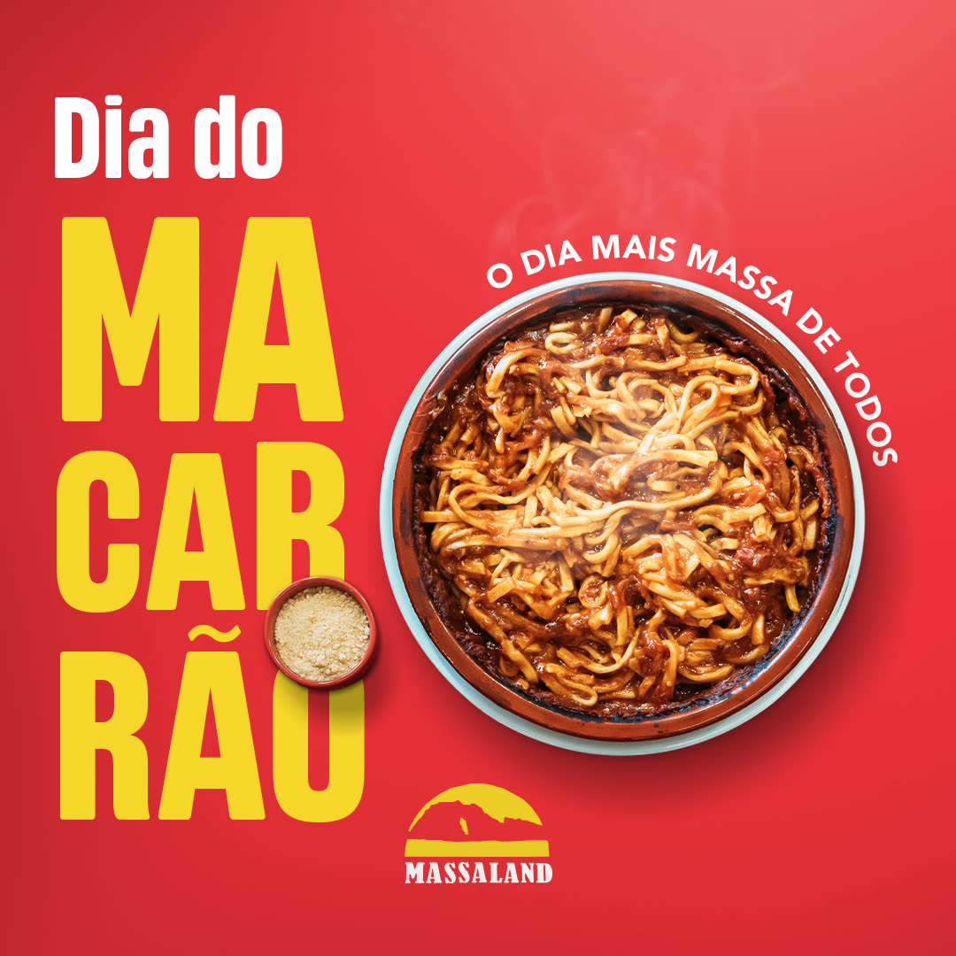 Post do Dia do Macarrão, com panela de espaguete ao sugo vista de cima.